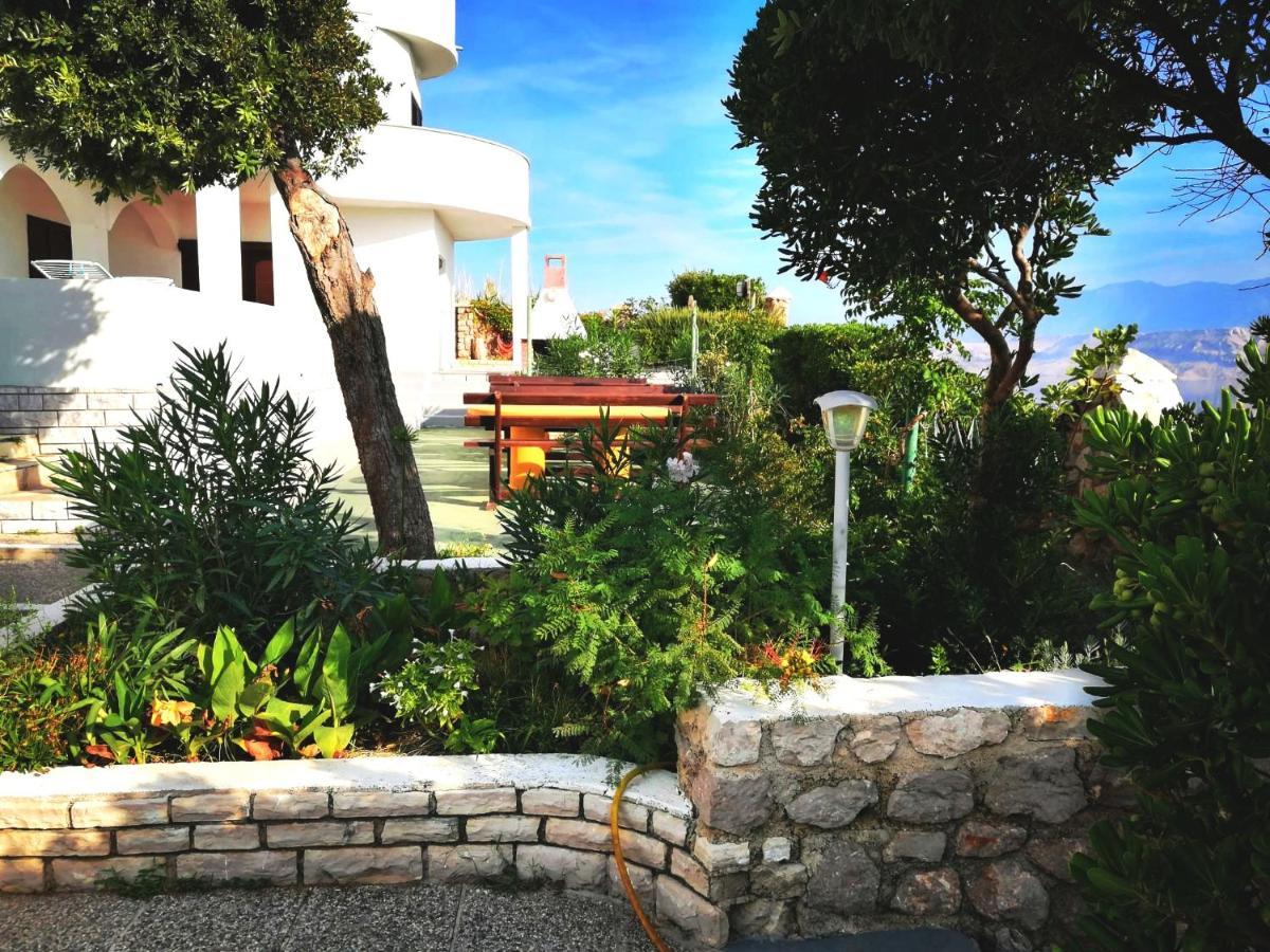 Family Apartments K&M Pag Town Exterior foto