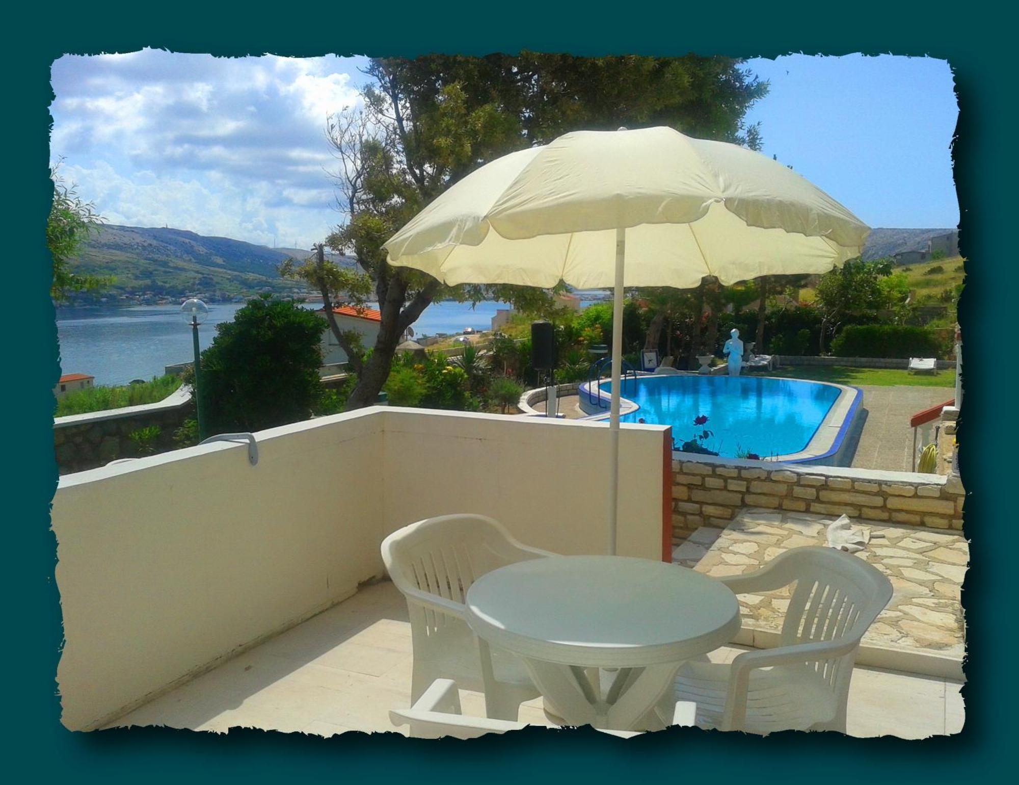 Family Apartments K&M Pag Town Quarto foto
